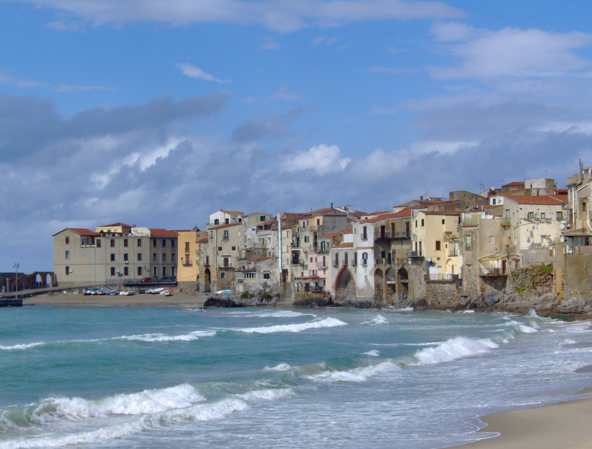 Maisons en bord de mer en Sicile